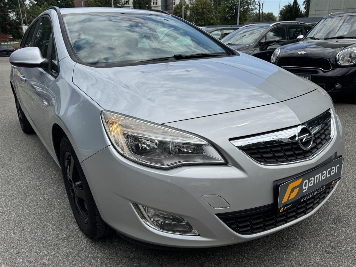 Opel Astra Kombi 1,7 l 81 kw