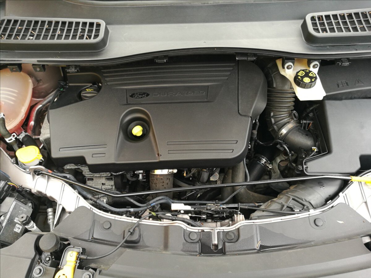 Ford Kuga SUV / Terénní 2,0 l 110 kw