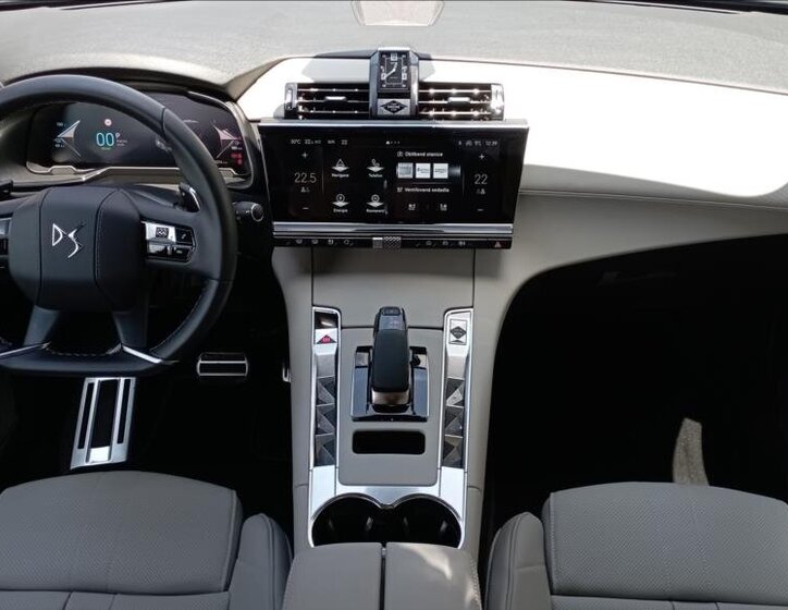 DS Automobiles DS7 SUV 1,6 l 147 kw