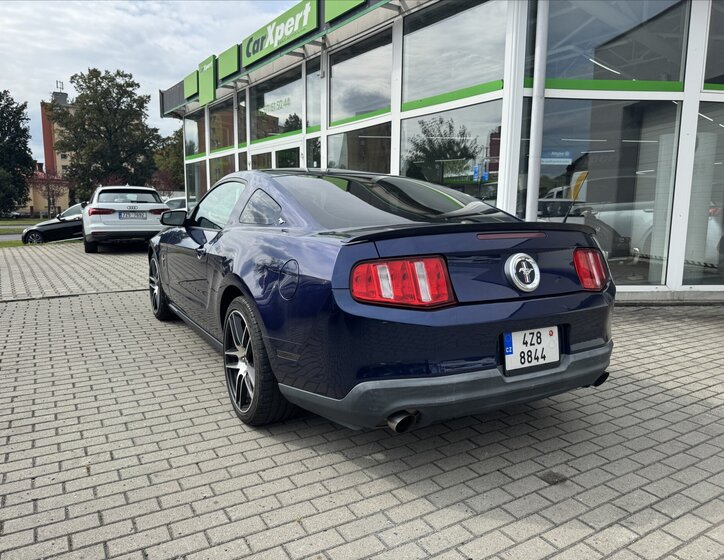Ford Mustang Kupé 3,7 l 224 kw