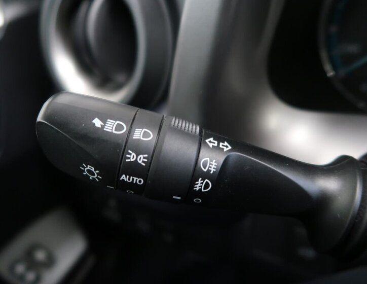 Toyota RAV4 SUV / Terénní 2,5 l 114 kw