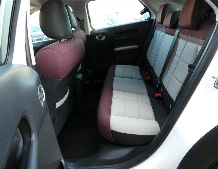 Citroën C4 Cactus 23