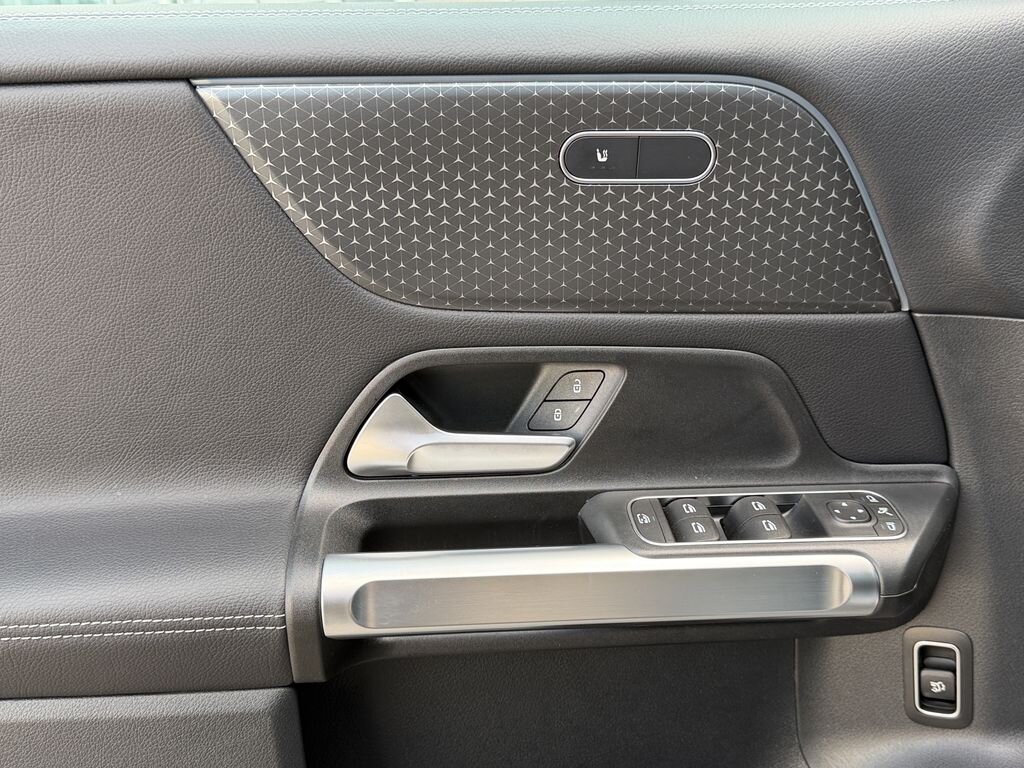 Mercedes-Benz GLB SUV / Terénní 2,0 l 110 kw