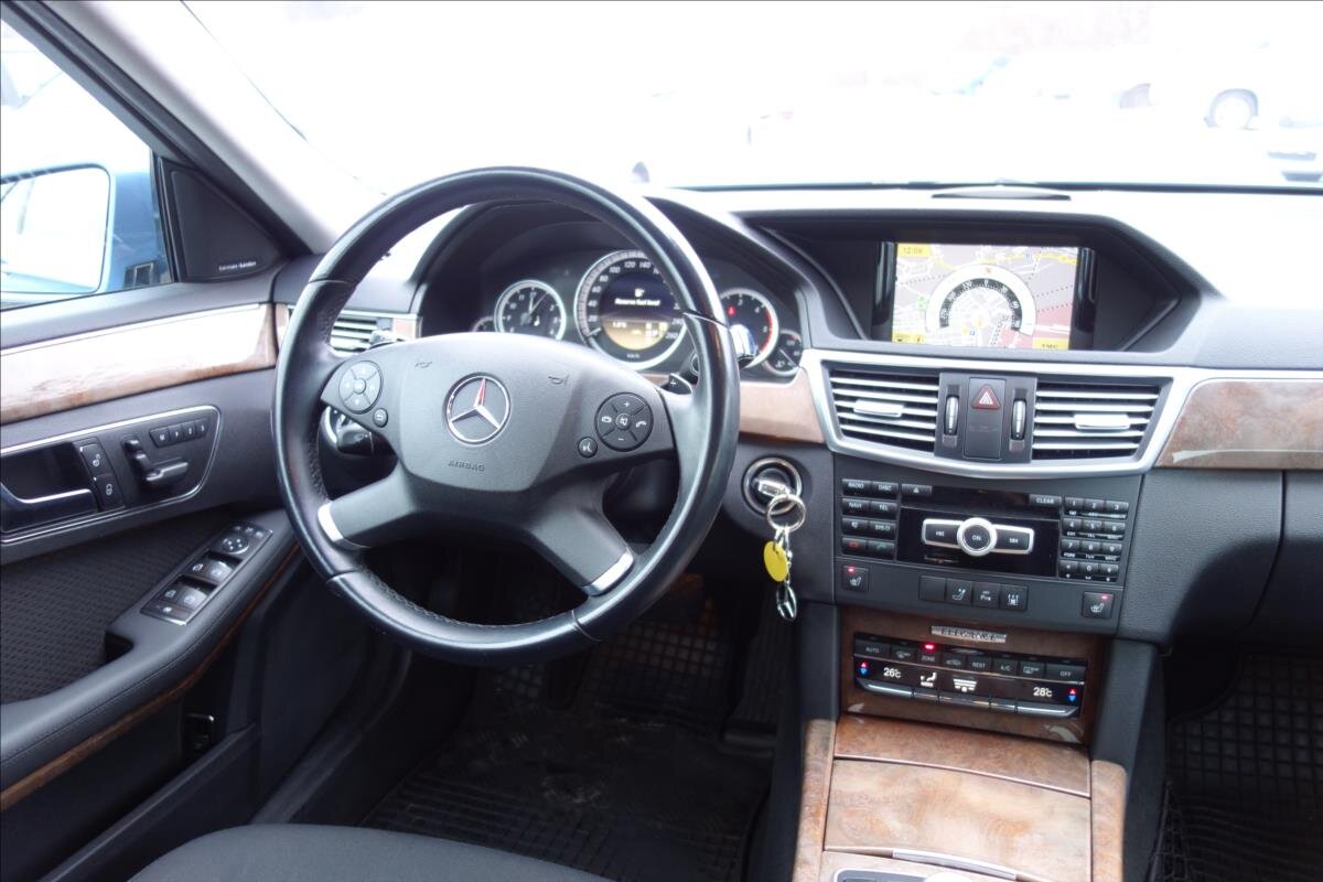 Mercedes-Benz Třídy E Kombi 3,0 l 195 kw