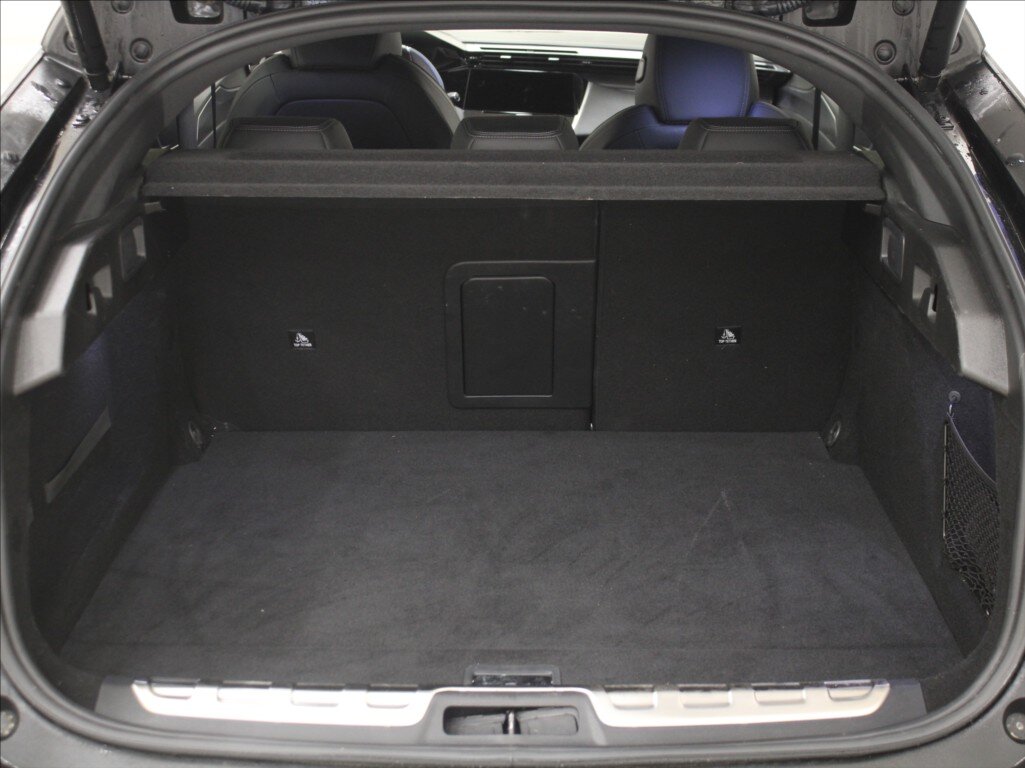 Peugeot 408 Liftback 1,6 l 165 kw