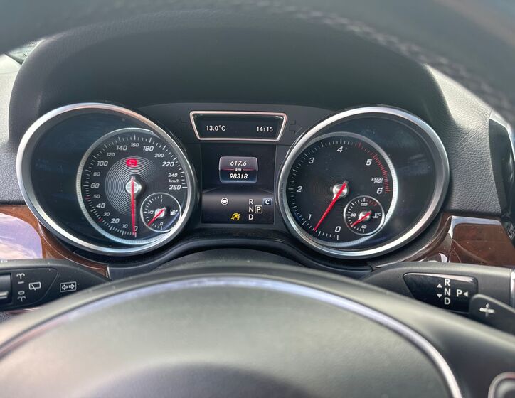 Mercedes-Benz GLE 10