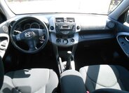 Toyota RAV4 Kombi 2,0 l 112 kw