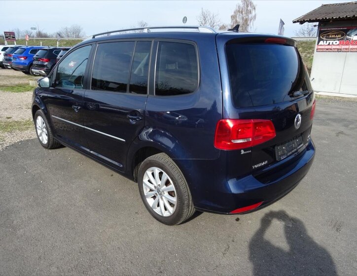 Volkswagen Touran MPV 1,2 l 77 kw