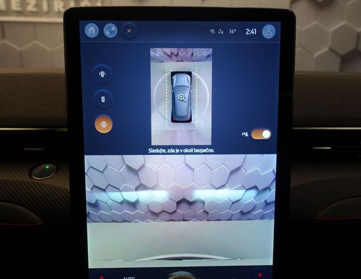 Ford Mustang Mach-E 18