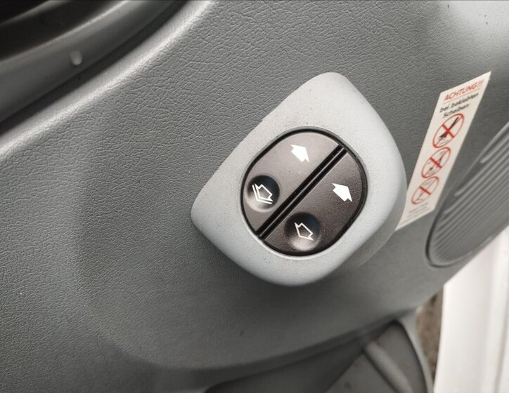 Ford Transit Kombi 2,2 l 74 kw