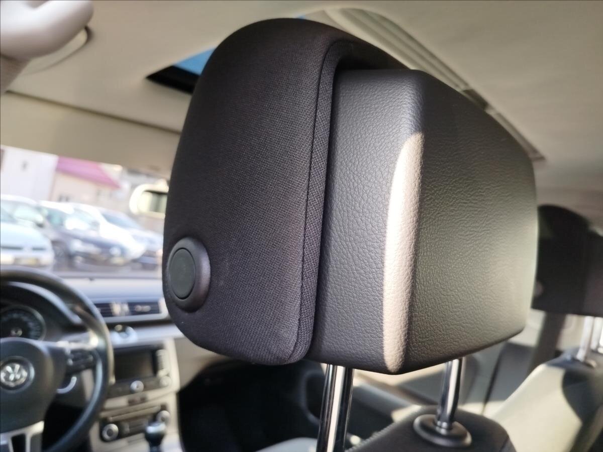 Volkswagen Passat Ostatní 1,4 l 90 kw