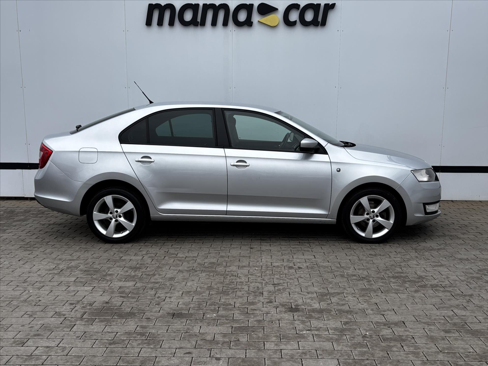 Škoda Rapid Liftback 1,2 l 63 kw