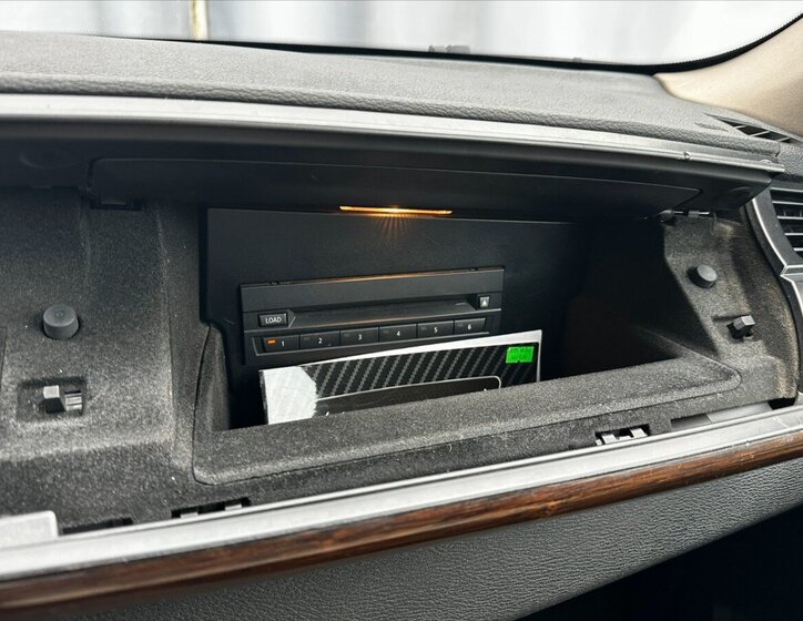 BMW X5 Kombi 3,0 l 180 kw