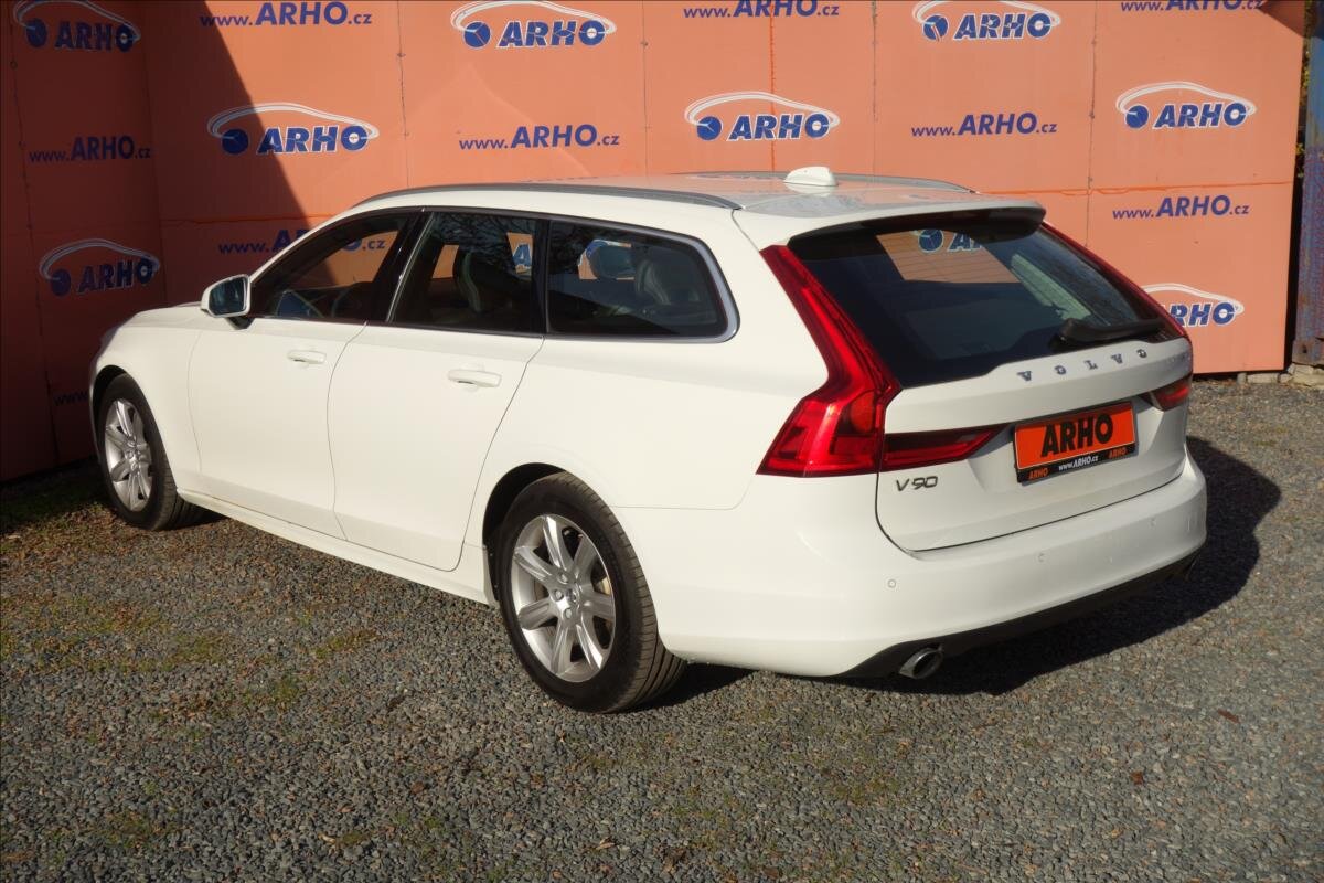 Volvo V90 Kombi 2,0 l 140 kw