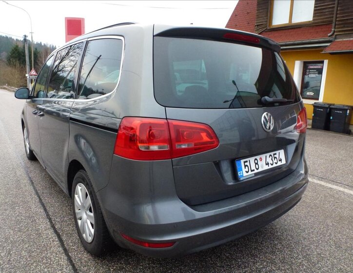 Volkswagen Sharan Kombi 2,0 l 125 kw