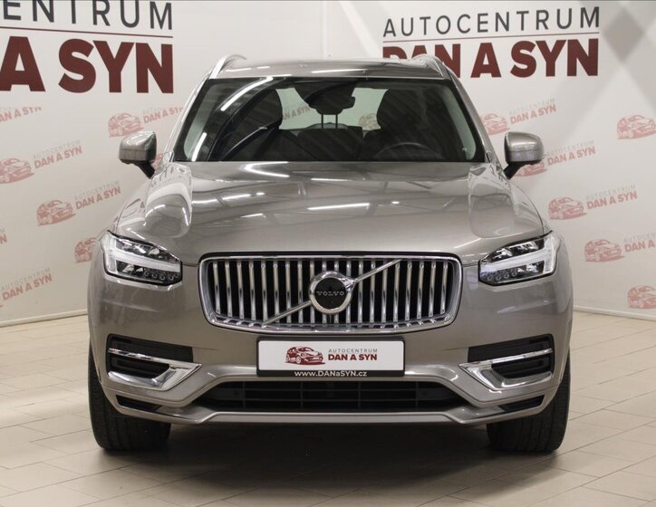 Volvo XC90 SUV / Terénní 2,0 l 173 kw