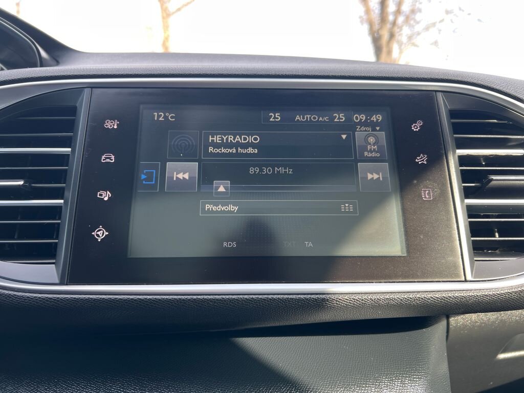 Peugeot 308 Kombi 1,2 l 96 kw