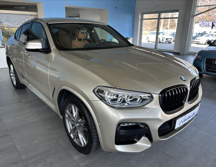 BMW X4 SUV / Terénní 2,0 l 140 kw