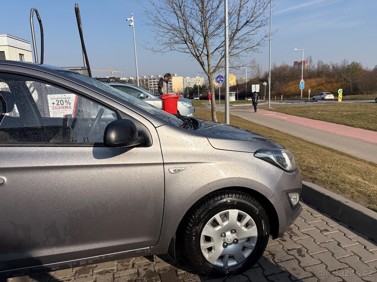 Hyundai i20 Hatchback 1,2 l 62 kw