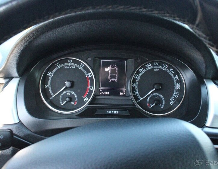 Škoda Rapid Sedan / Limuzína 0,0 81 kw