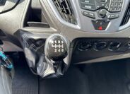 Ford Tourneo Custom 19