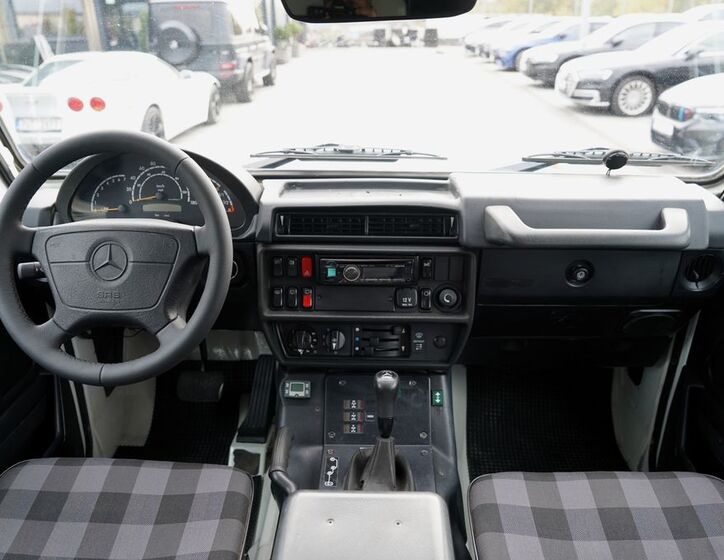 Mercedes-Benz Třídy G 13