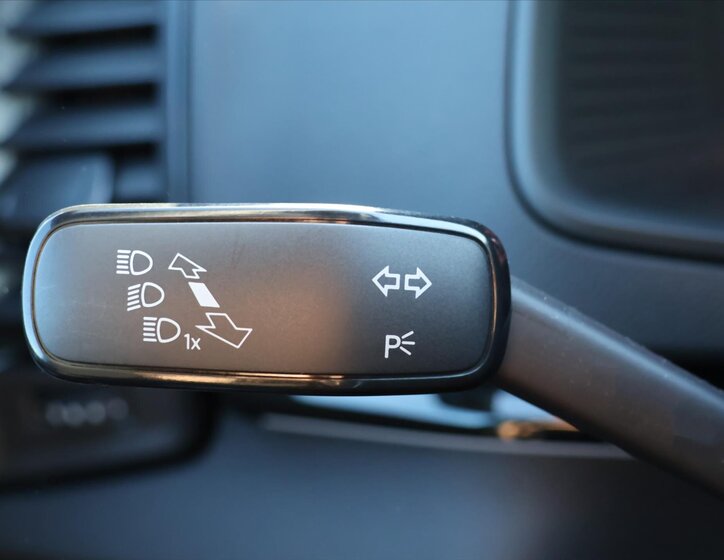 Škoda Karoq SUV / Terénní 1,5 l 110 kw