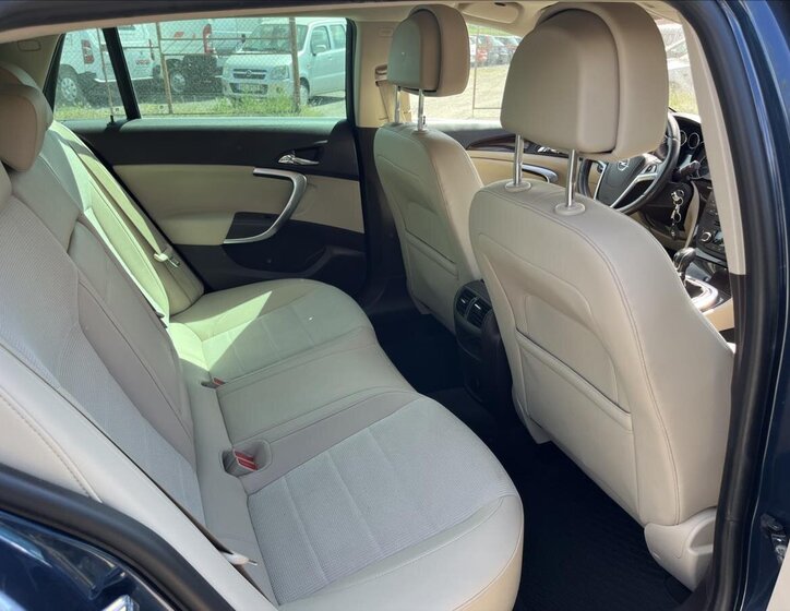 Opel Insignia Kombi 2,0 l 118 kw