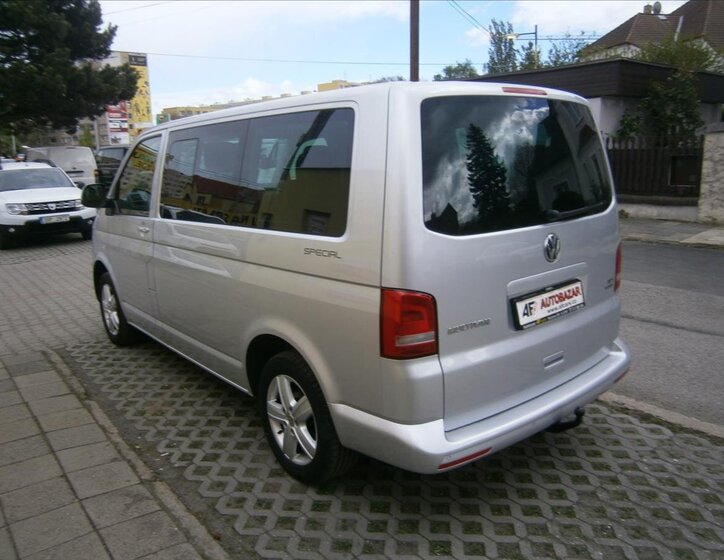 Volkswagen Multivan Kombi 2,0 l 103 kw