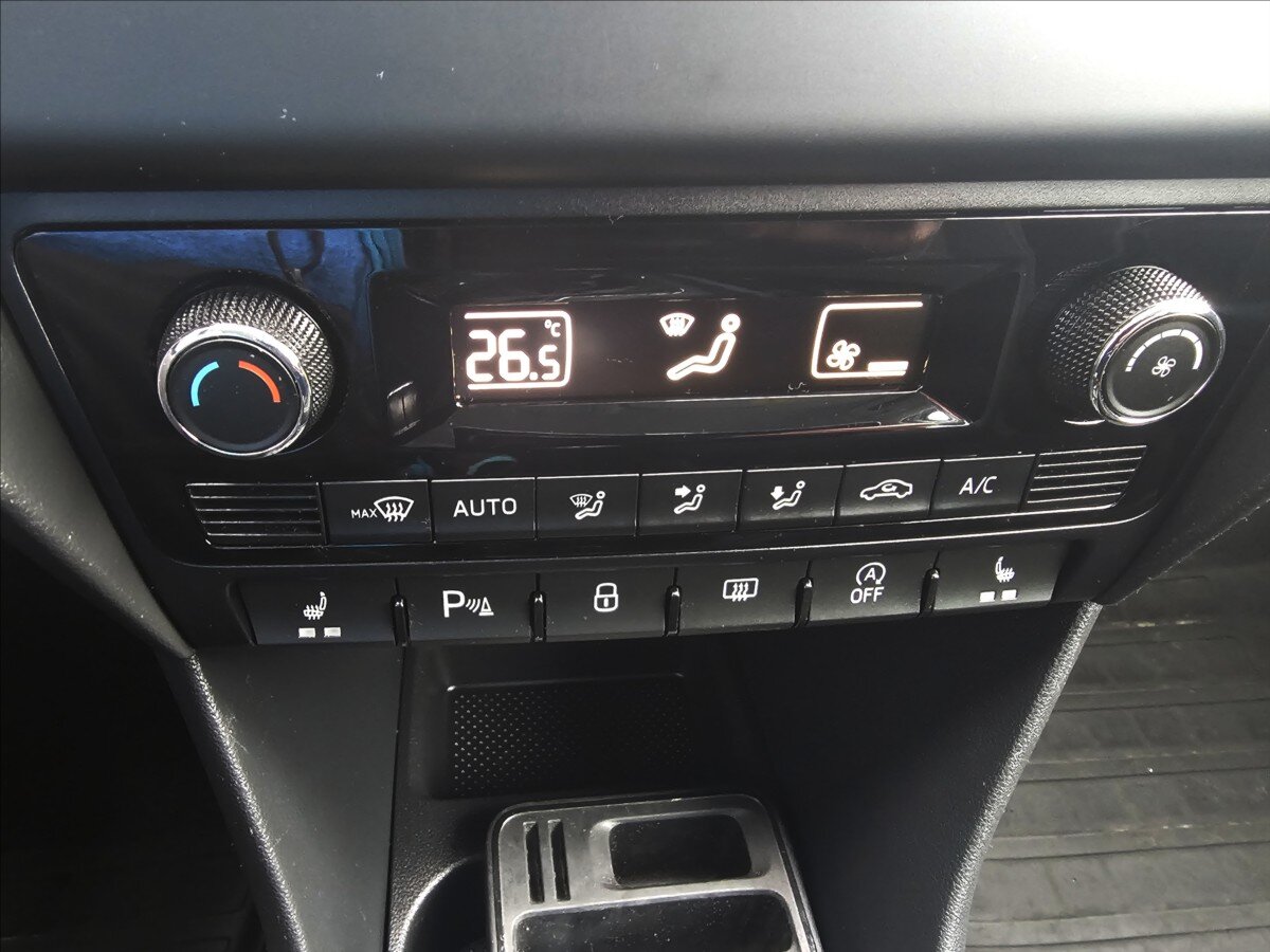 Škoda Rapid Hatchback 999,0 70 kw