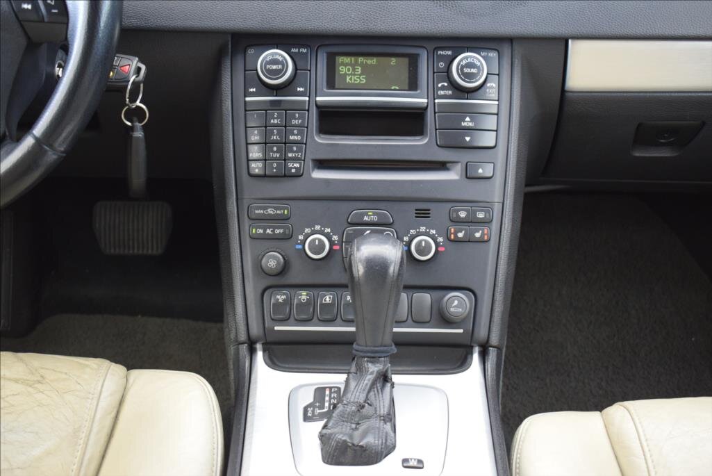 Volvo XC90 SUV / Terénní 2,4 l 136 kw