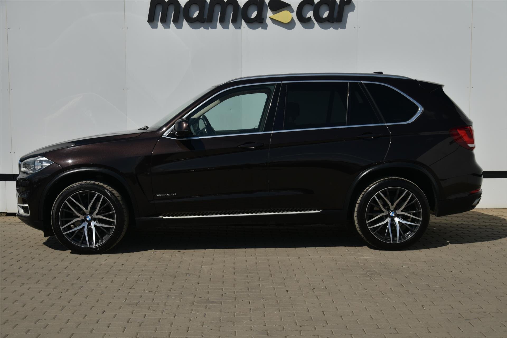 BMW X5 SUV / Terénní 3,0 l 230 kw