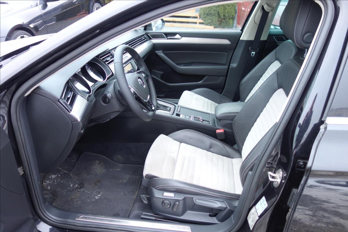 Volkswagen Passat Sedan 2,0 l 140 kw