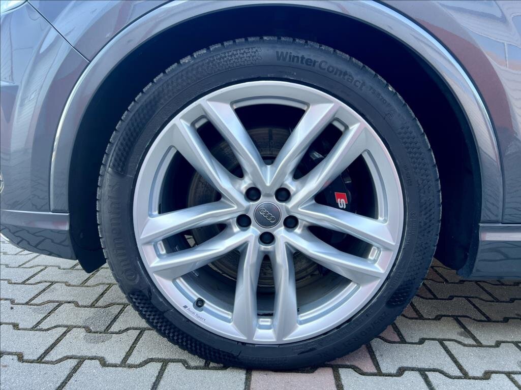 Audi SQ7 SUV / Terénní 4,0 l 320 kw