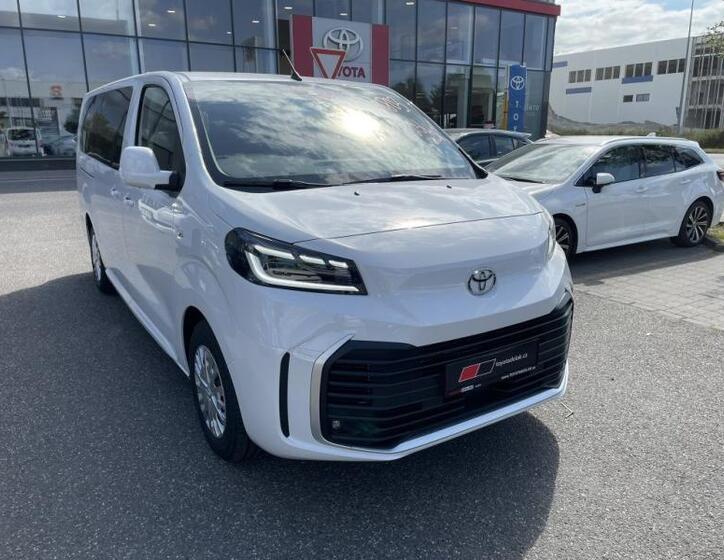 Toyota ProAce Verso 3