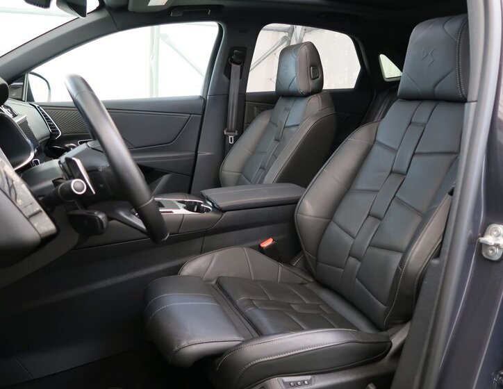 DS Automobiles DS7 Crossback 15