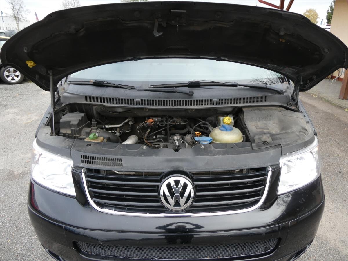 Volkswagen Caravelle Ostatní 2,5 l 96 kw