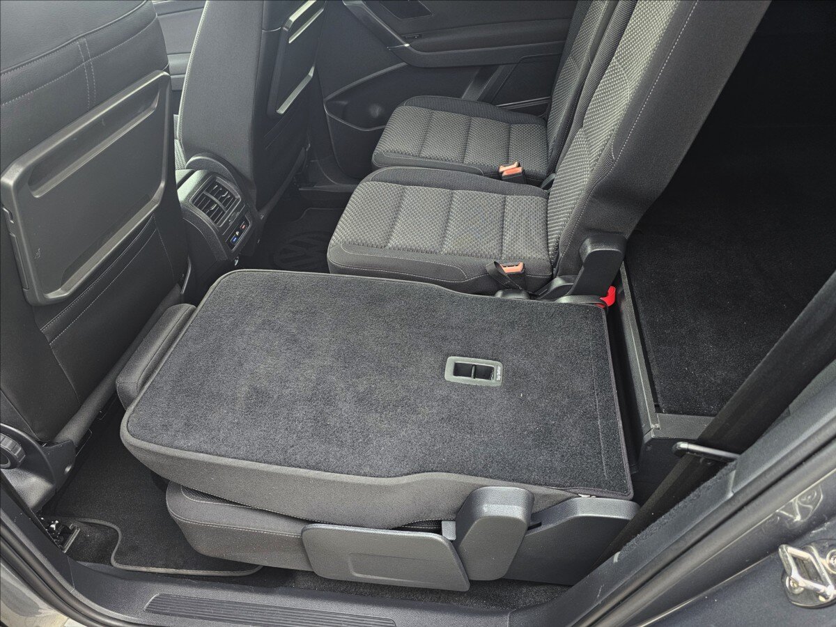 Volkswagen Touran Kombi 2,0 l 110 kw