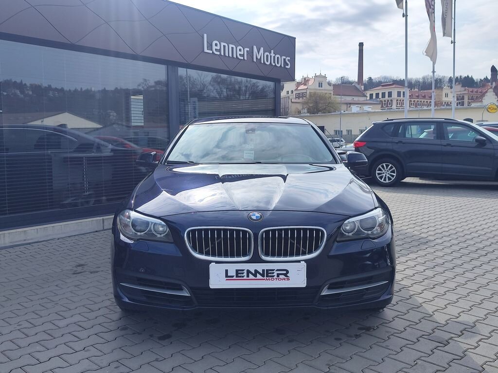 BMW Řada 5 Sedan / Limuzína 2,0 l 140 kw