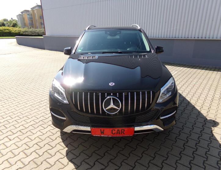 Mercedes-Benz GLE 2
