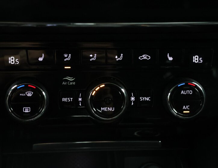 Škoda Superb Kombi 2,0 l 140 kw