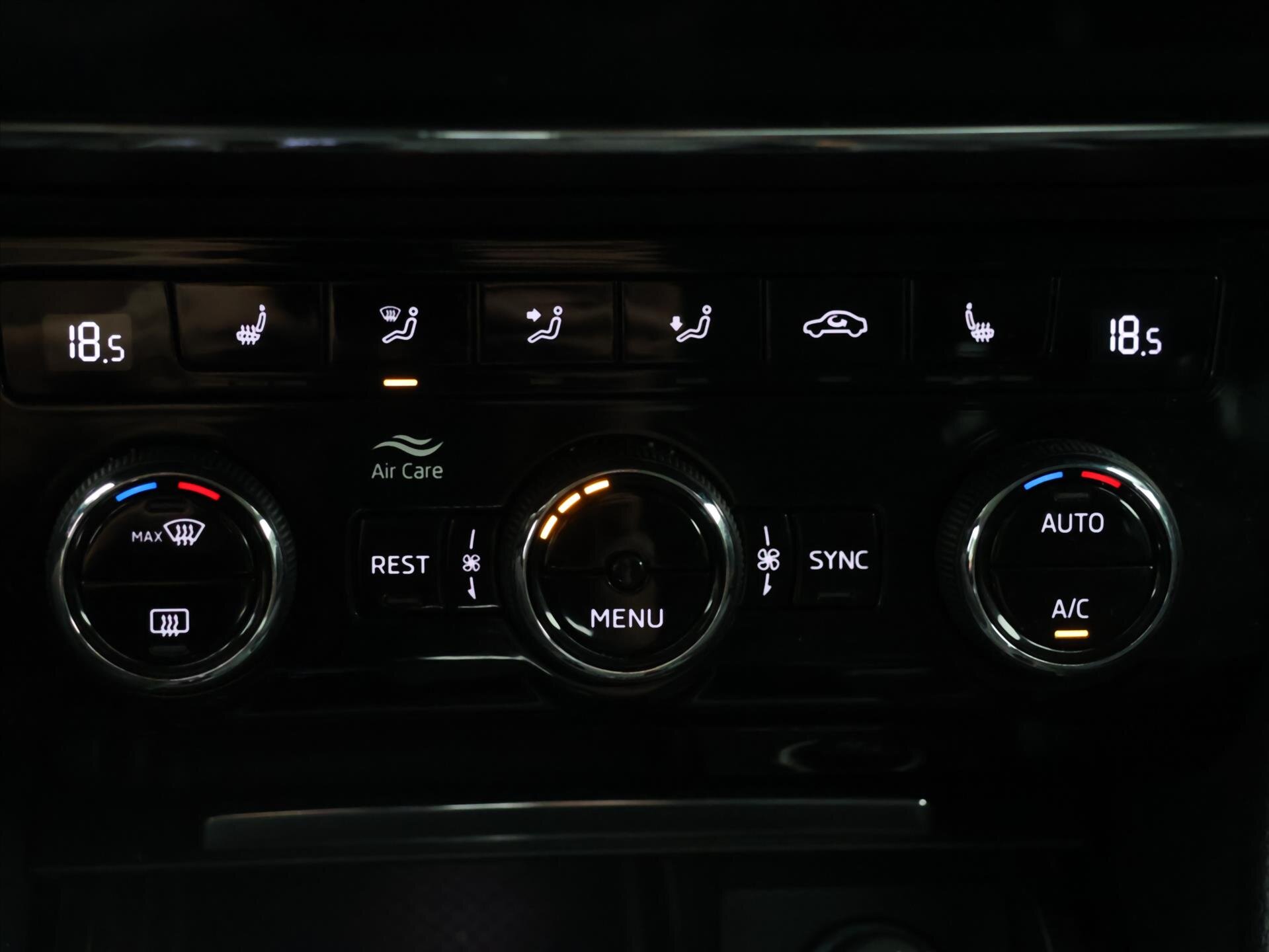 Škoda Superb Kombi 2,0 l 140 kw