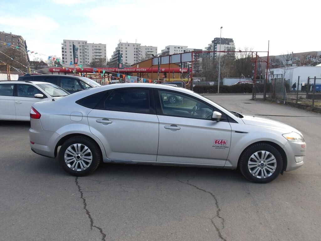 Ford Mondeo Hatchback 2,0 l 103 kw
