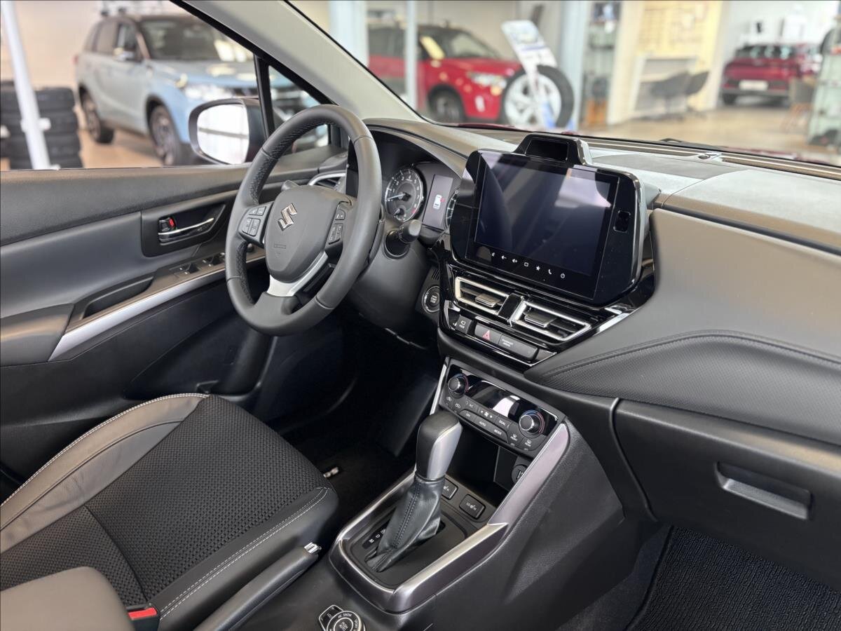 Suzuki S-Cross SUV / Terénní 1,4 l 81 kw