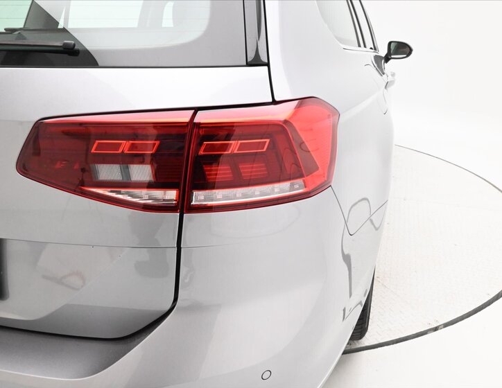 Volkswagen Passat 31