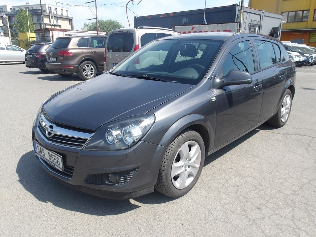 Opel Astra Hatchback 1,4 l 66 kw