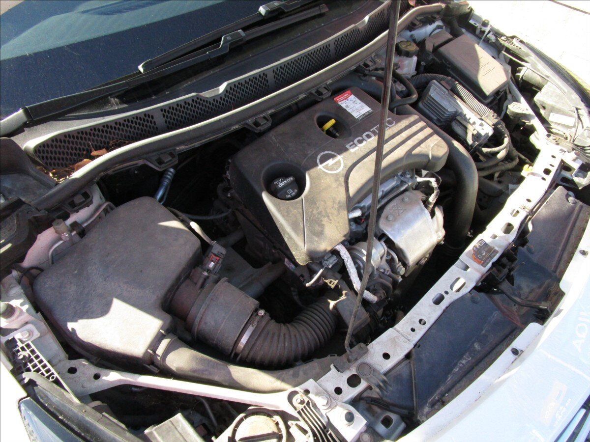 Opel Astra Hatchback 999,0 77 kw