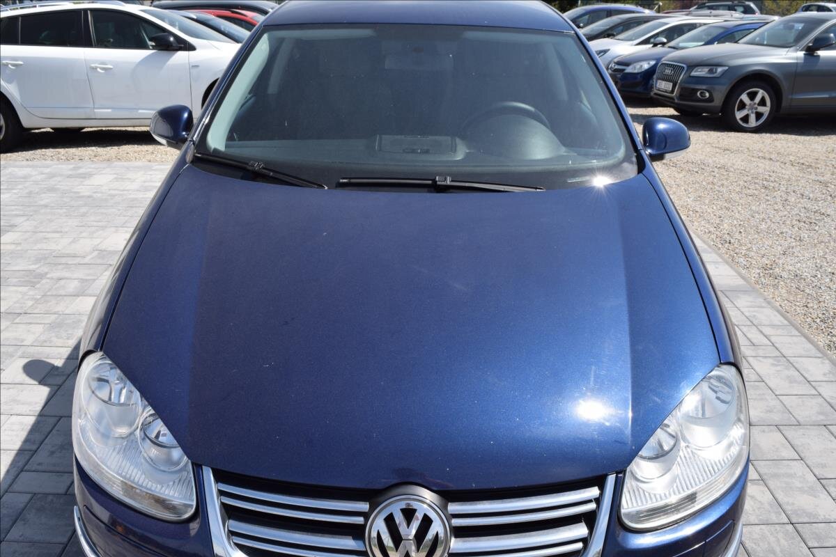Volkswagen Jetta Sedan / Limuzína 1,9 l 77 kw
