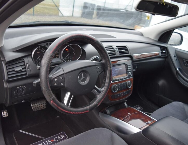 Mercedes-Benz Třídy R Kombi 3,0 l 140 kw