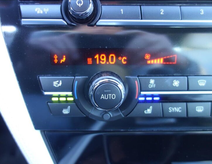 BMW Řada 7 Sedan 4,4 l 330 kw